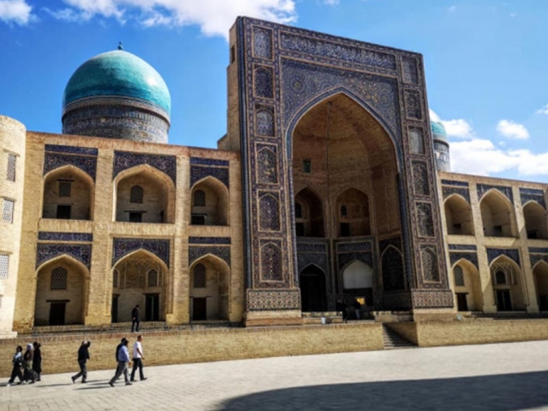 Поесть плов и глотнуть водки. Советы для туристов в Узбекистане от CNN Travel