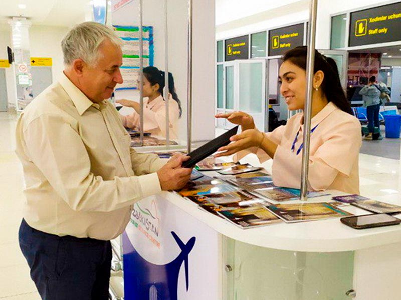Прокат планшетов появился на вокзалах и аэропортах Узбекистана (для туристов)